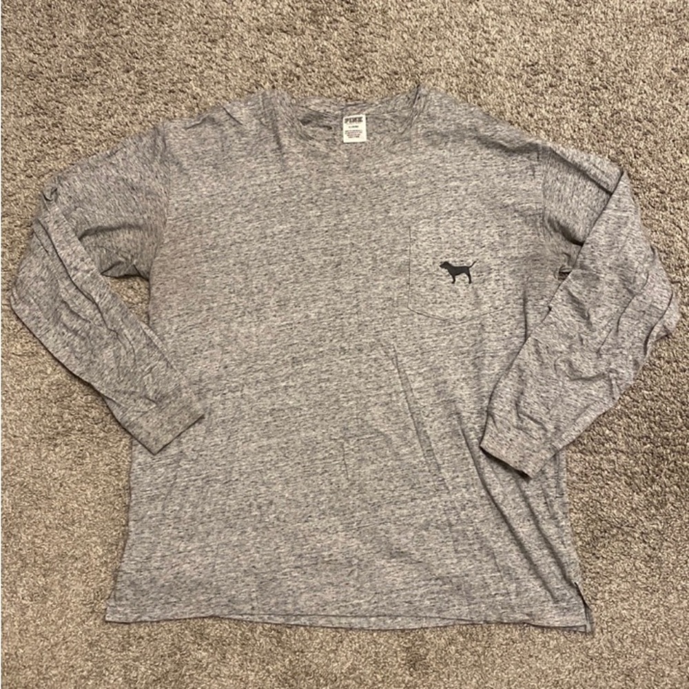 VS Pink Gray Buffalo Print Long Sleeve Size: M